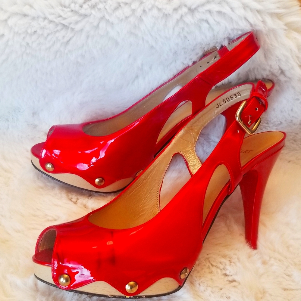 Stuart Weitzman Red Quasar slingback 8.5